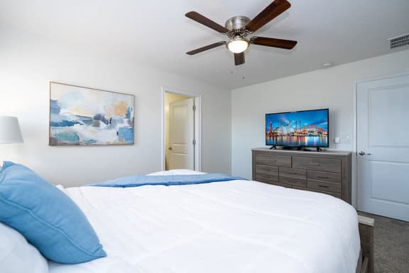 Resort Townhouse 5BR - Private Pool - Storey Lake