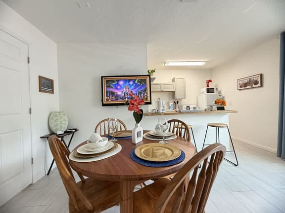 10508 Tanglewide Dr